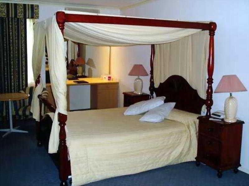 Quality Hotel Manor Mitcham Номер фото